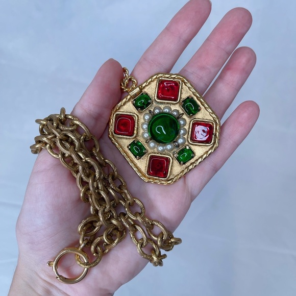 Vintage 80s Chanel Gripoix Collection 25 Necklace - Picture 9 of 11